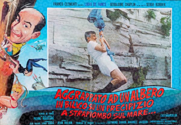 Aggrappato ad un albero, in bilico su un precipizio a strapiombo sul mare