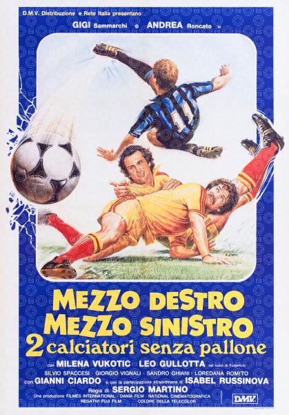 Mezzo destro mezzo sinistro - 2 calciatori senza pallone