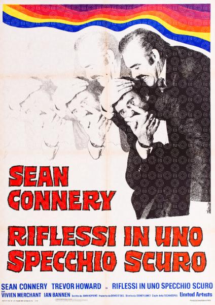 Riflessi in uno specchio scuro