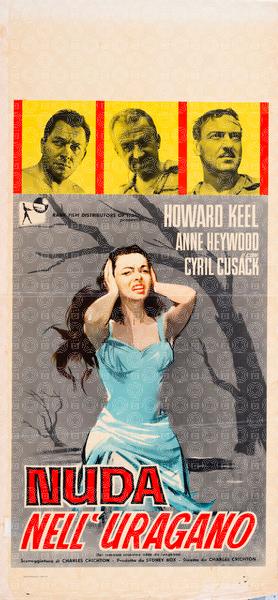 Nuda nell'uragano